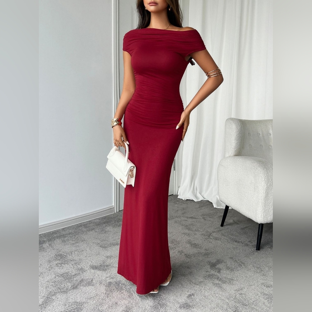 Devine Ruched Single Shoulder Short Sleeve Maxi Dress. A Just Jen Fav!!